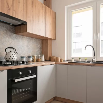 Small Kitchen Solutions: How to Maximize Space with the Right Countertop Choices