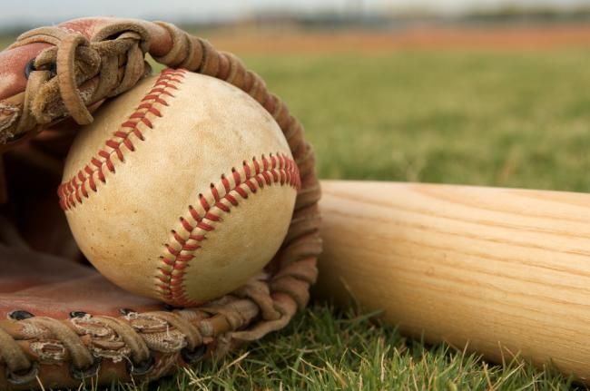 Understanding the Benefits and Features of Modern Baseball Bats